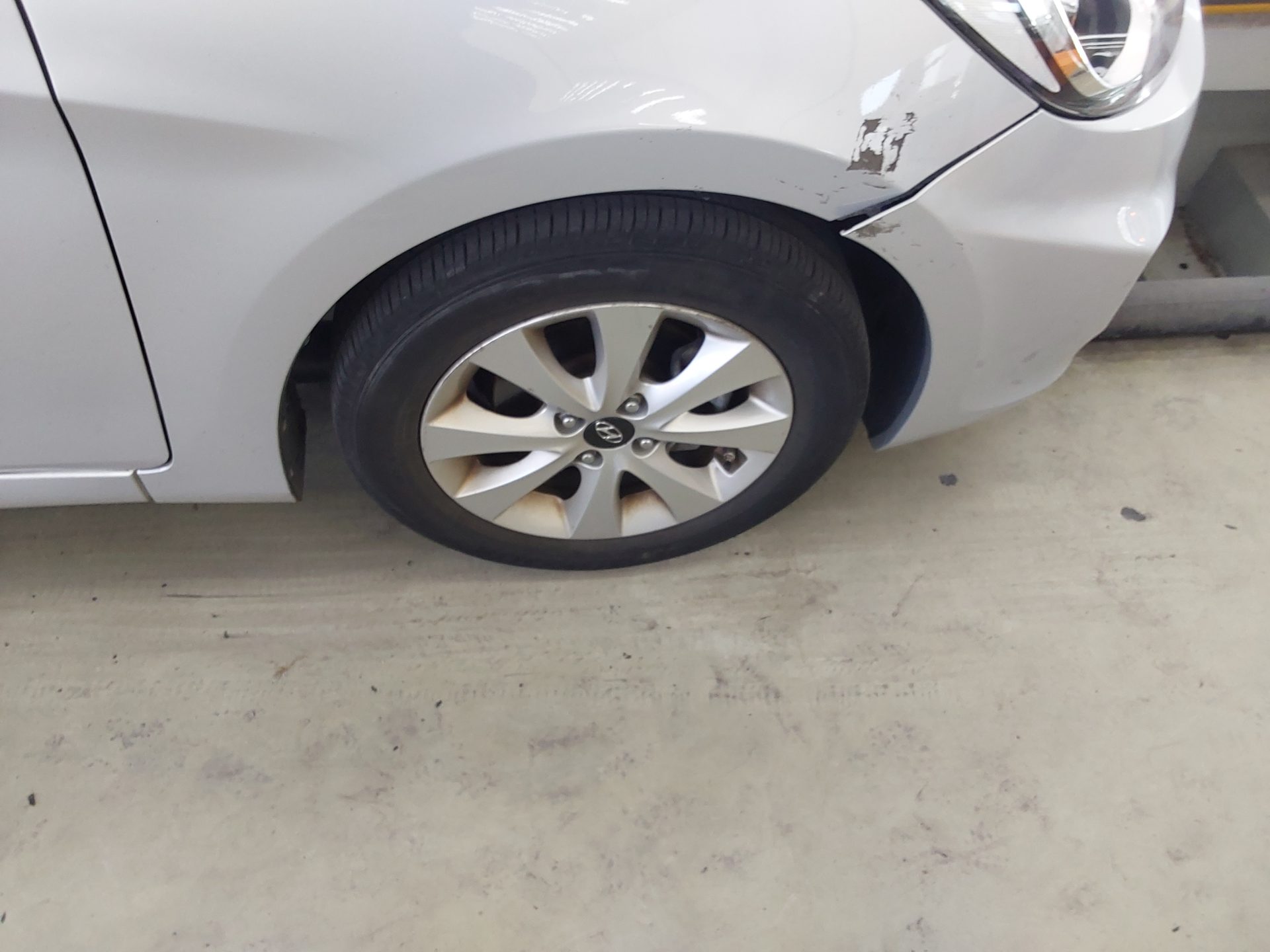 2016 - hyundai accent