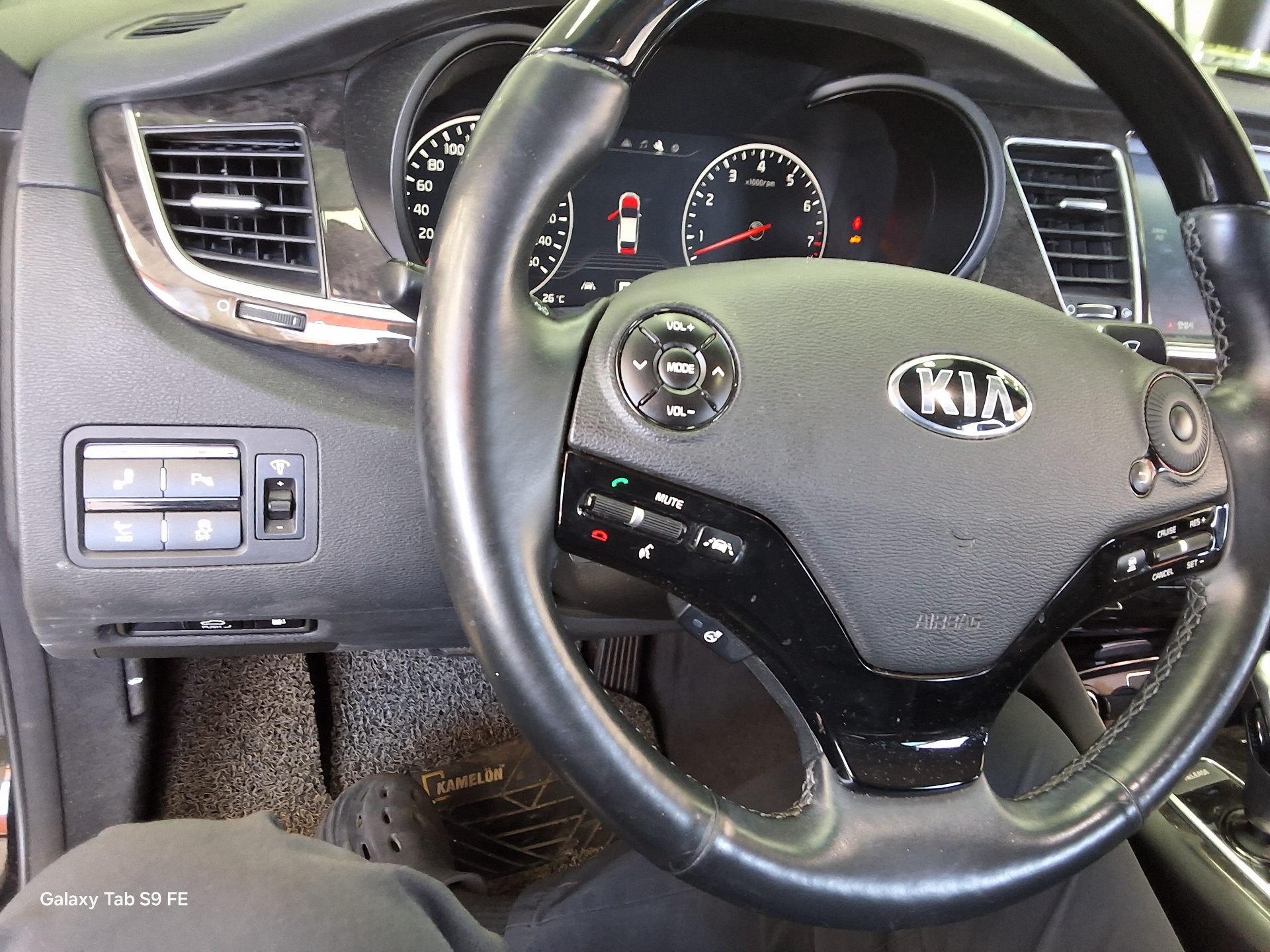 2018 - kia k9