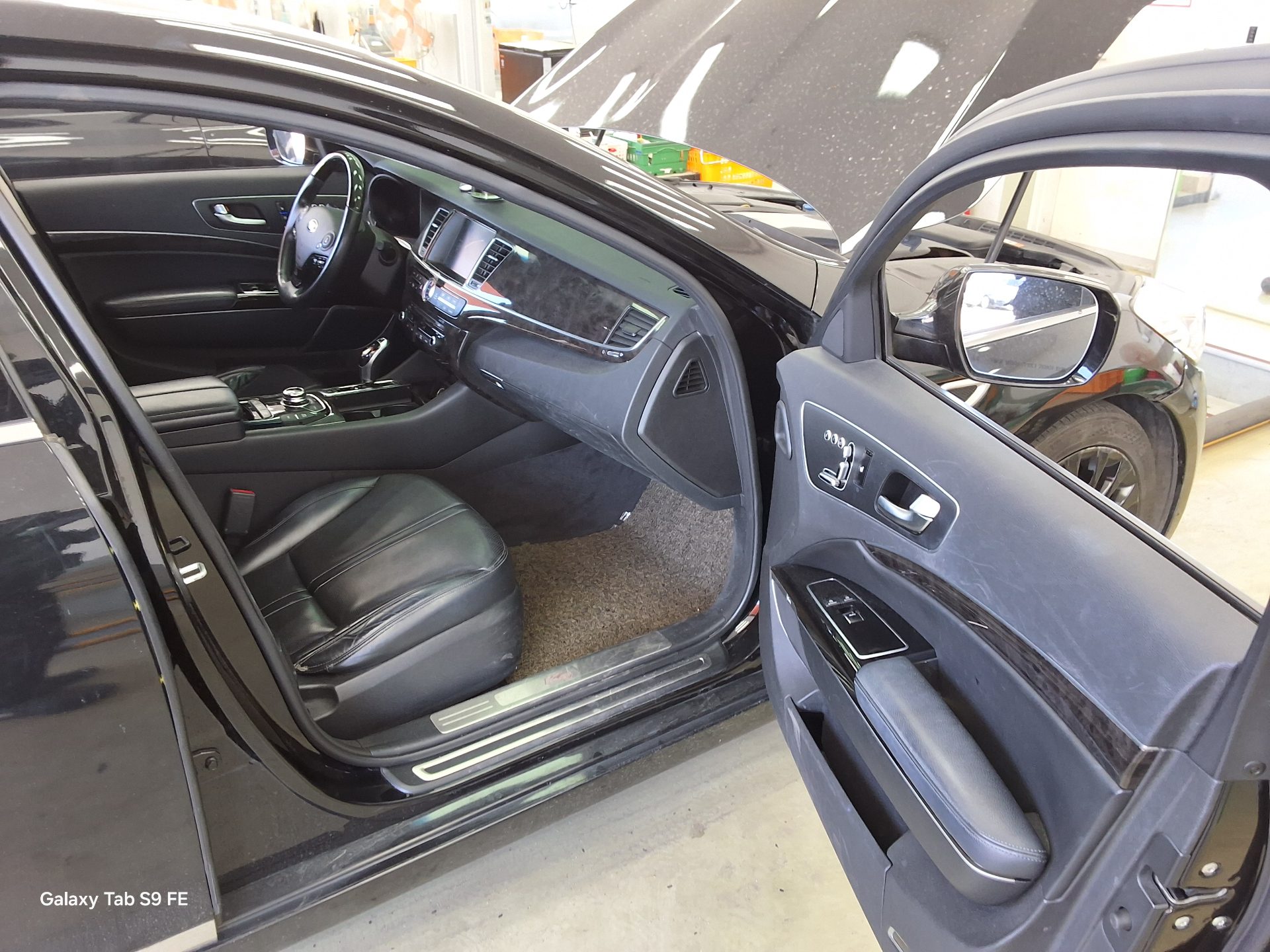 2018 - kia k9