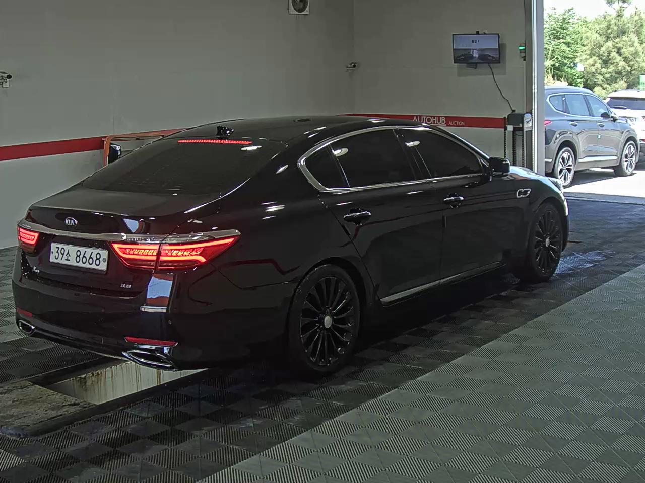 2018 - kia k9