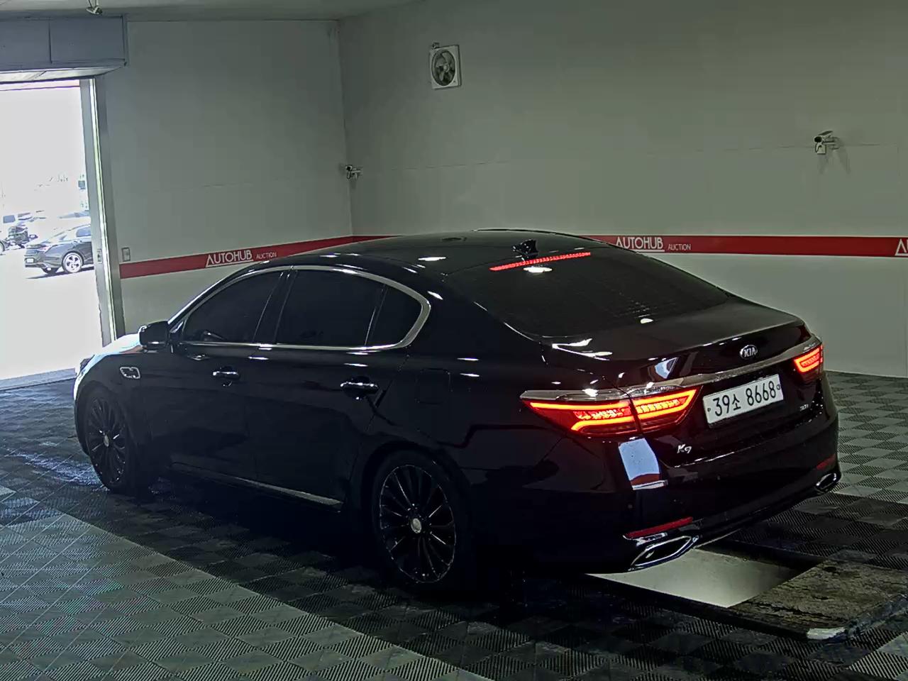 2018 - kia k9