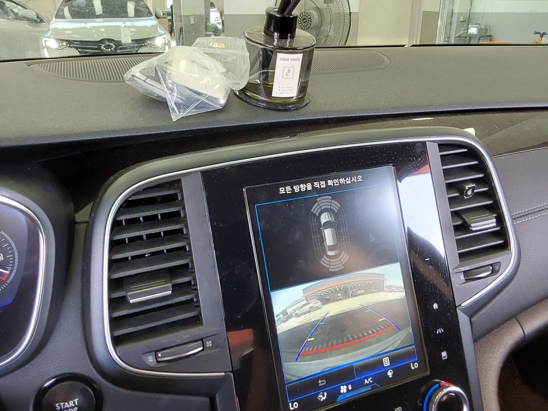 2019 - renault sm6