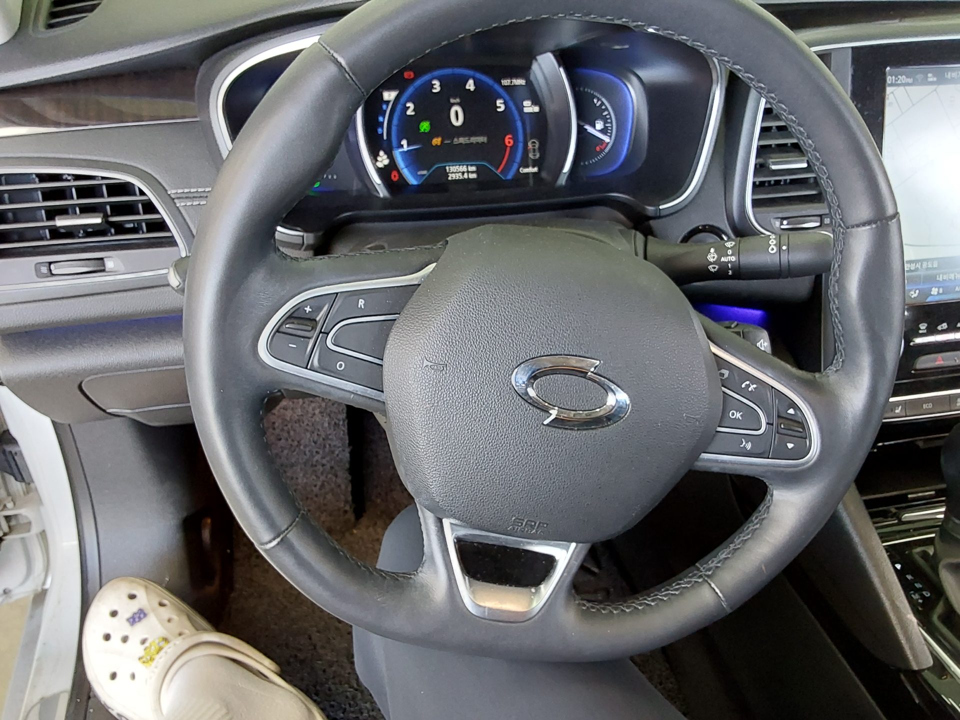 2019 - renault sm6