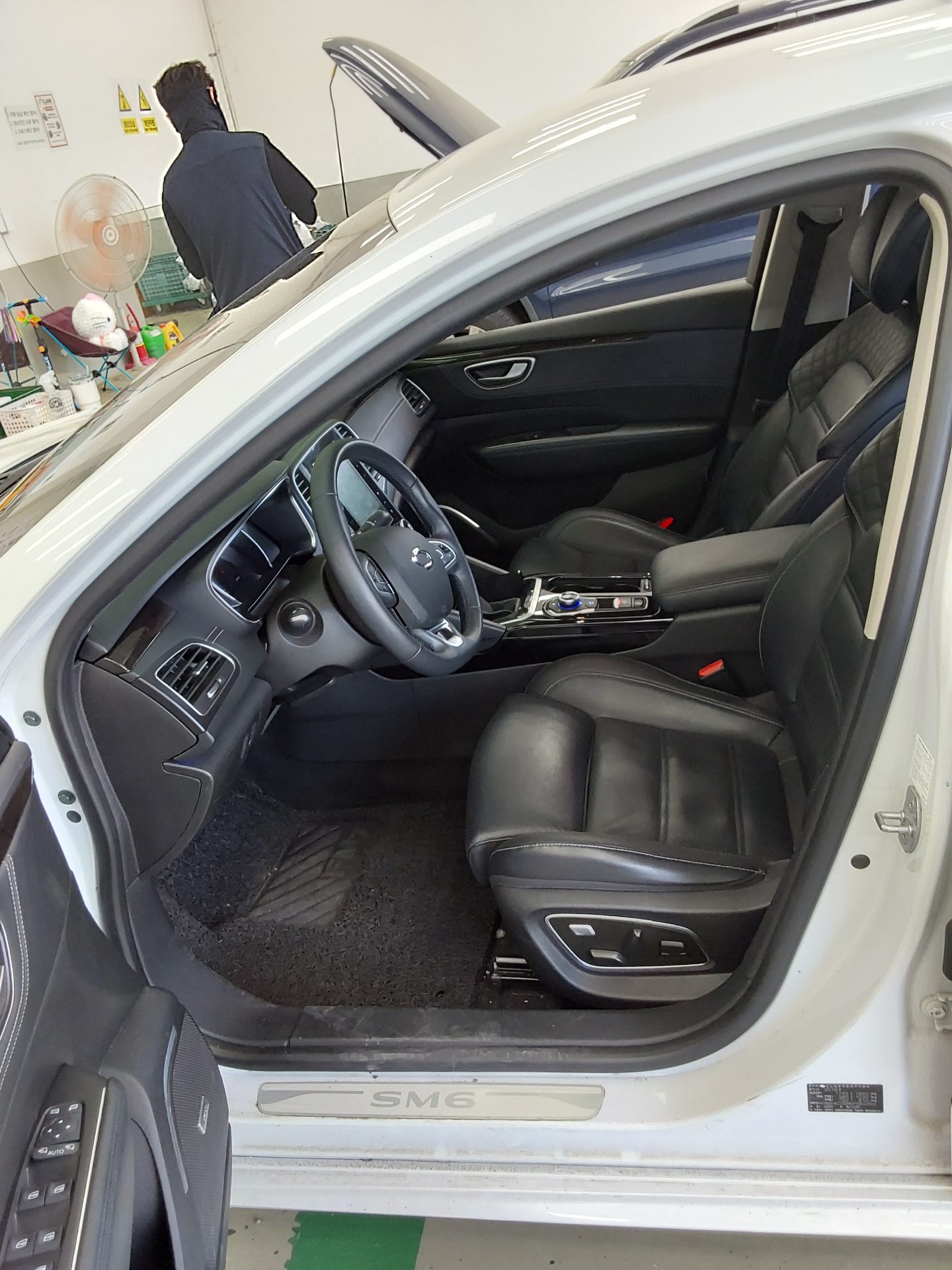 2019 - renault sm6