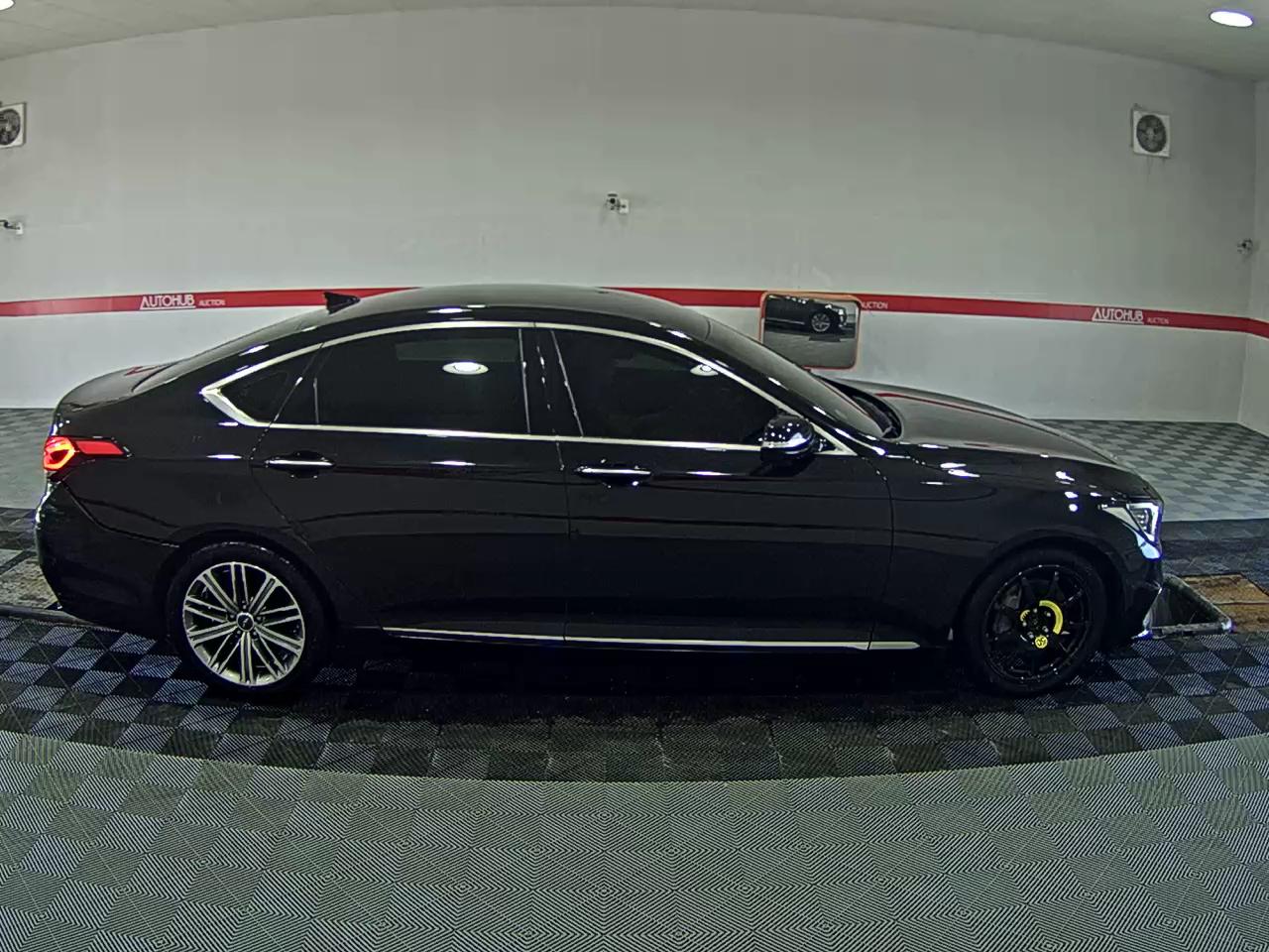 2018 - genesis g80