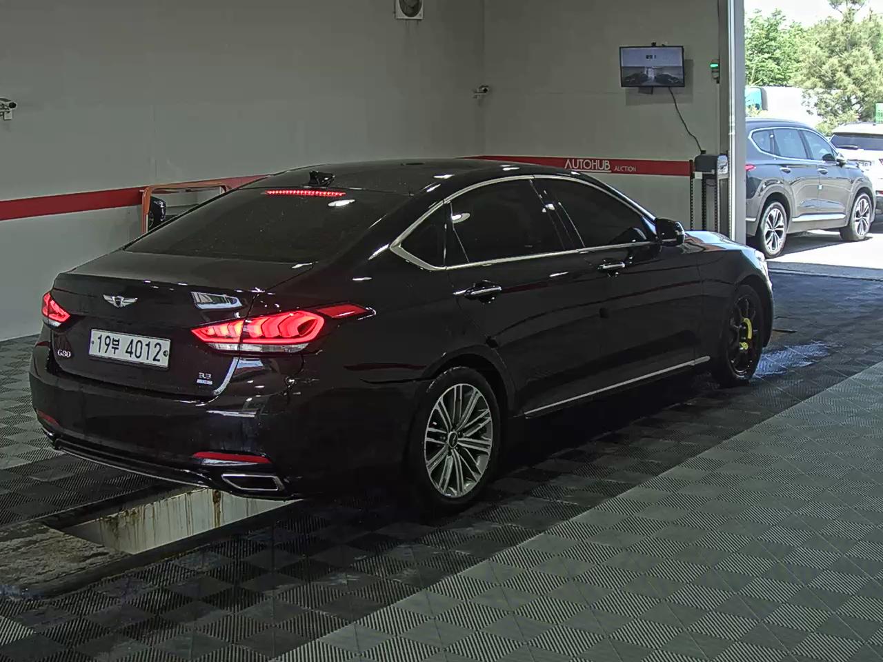 2018 - genesis g80