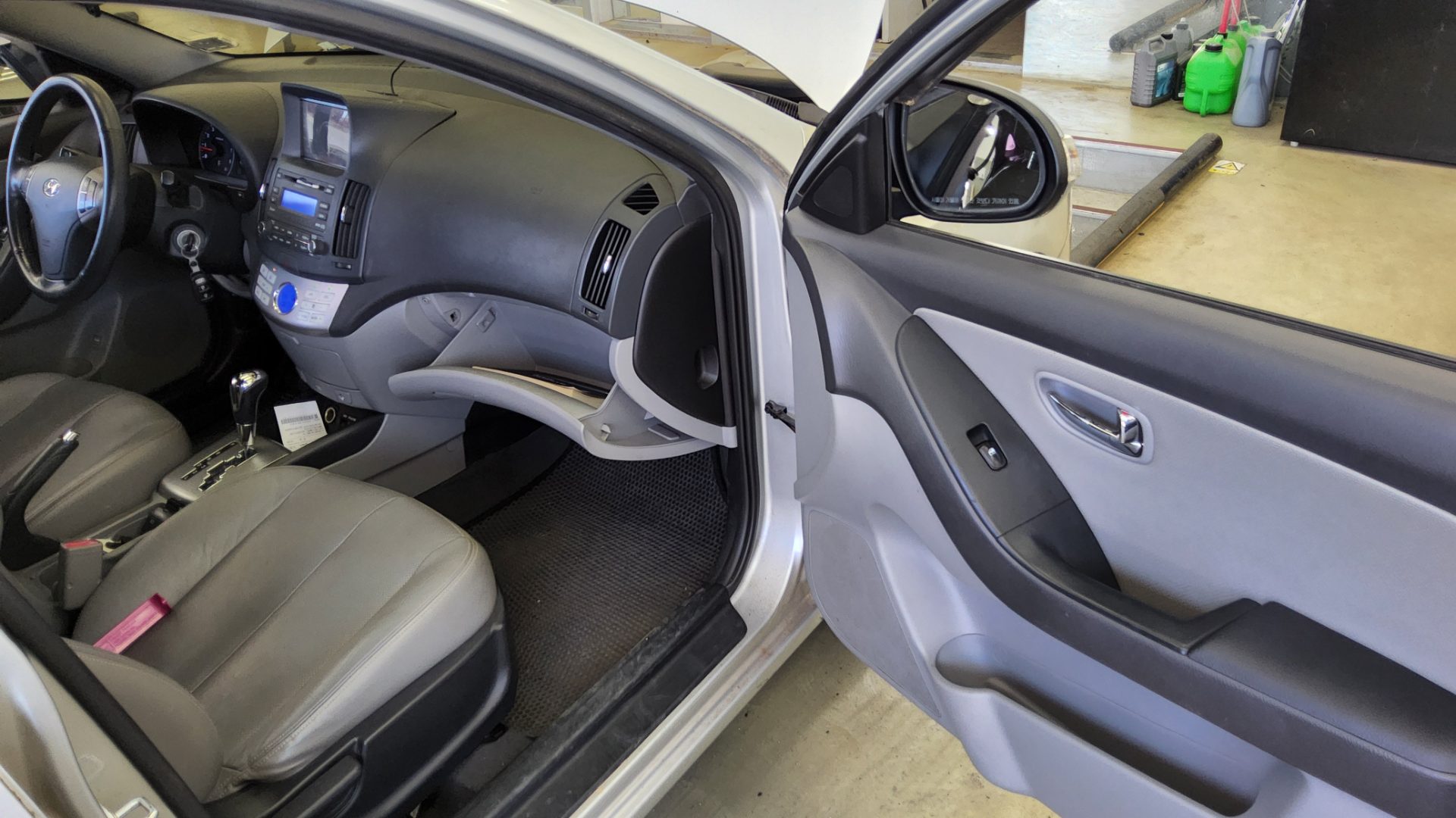 2010 - hyundai avante