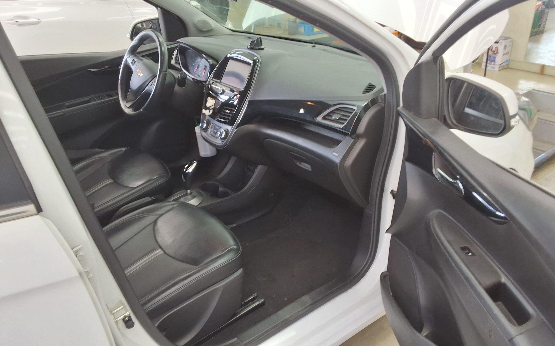 2019 - chevrolet spark