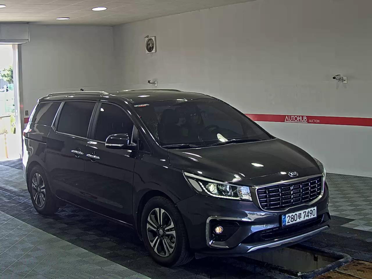 2020 - kia carnival