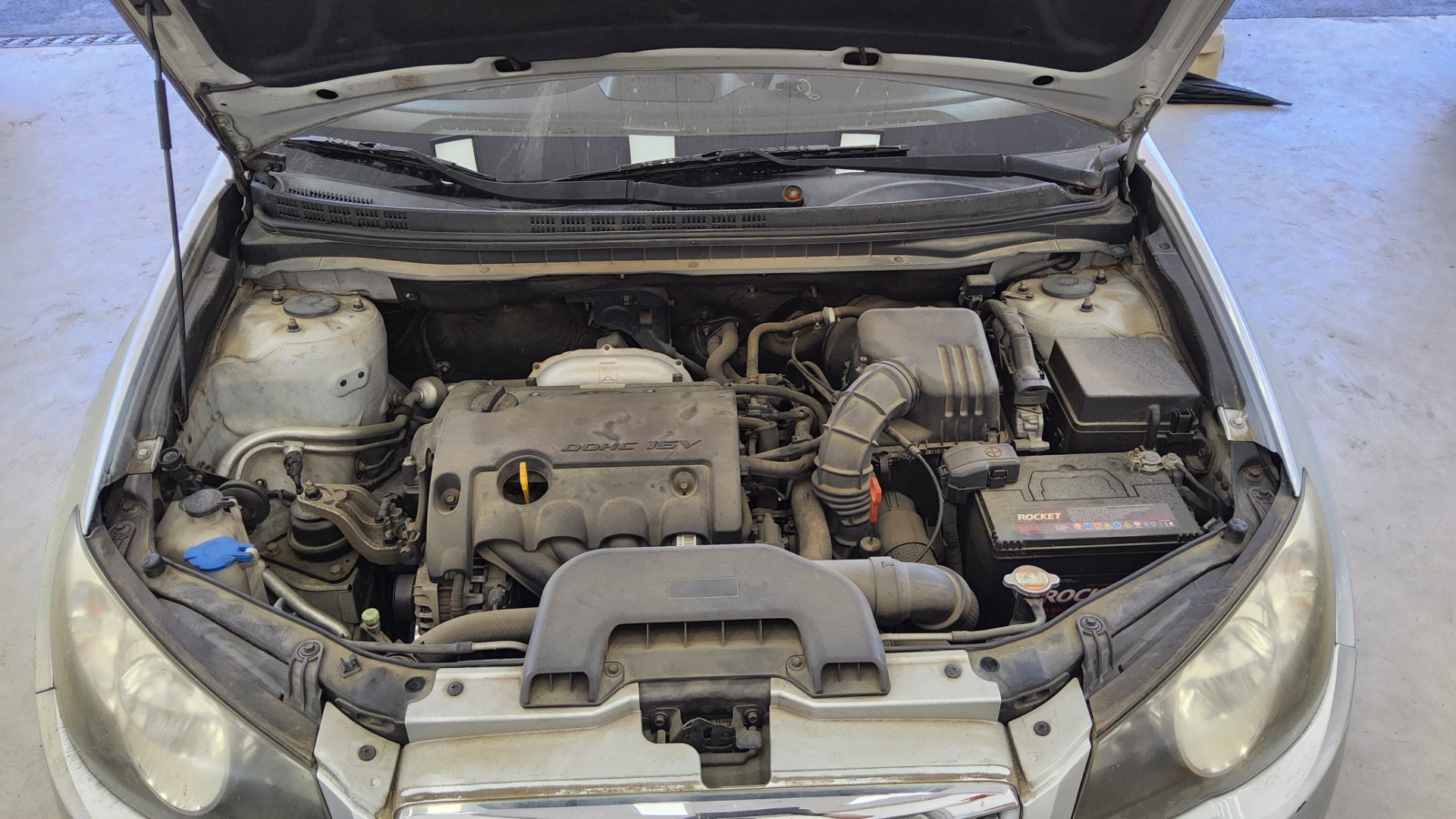 2010 - hyundai avante
