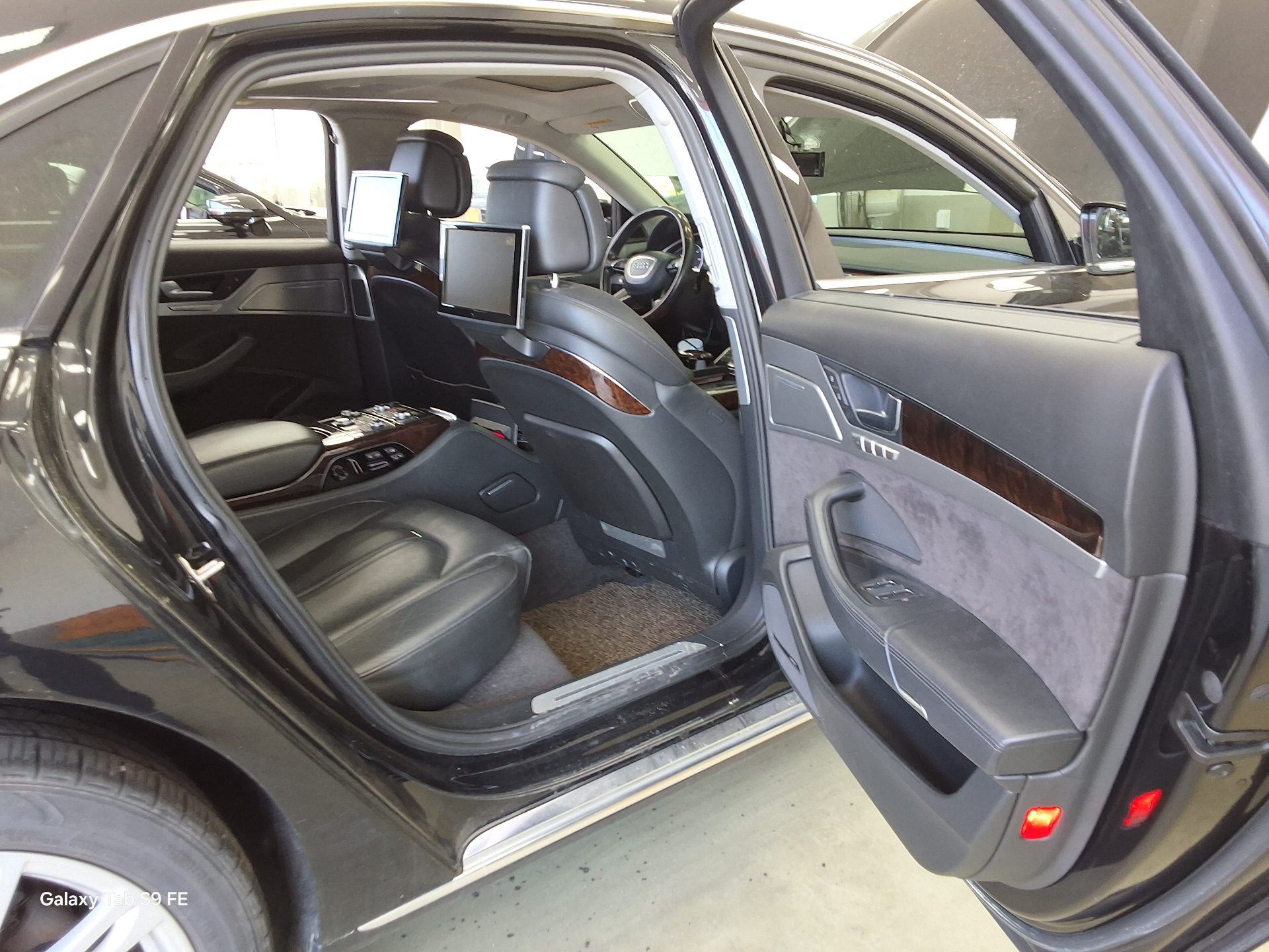 2013 - audi a8