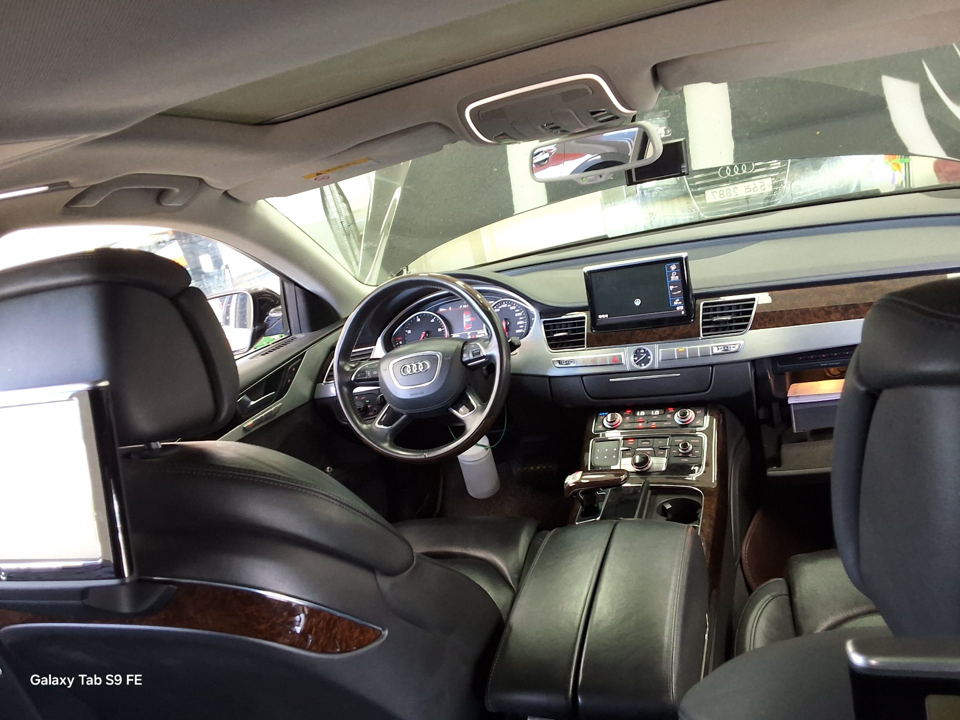 2013 - audi a8