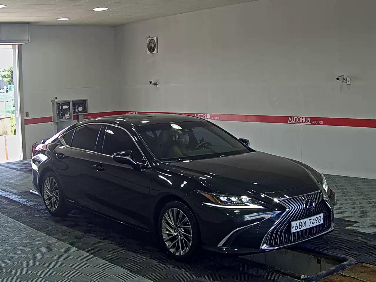 2019 - lexus es