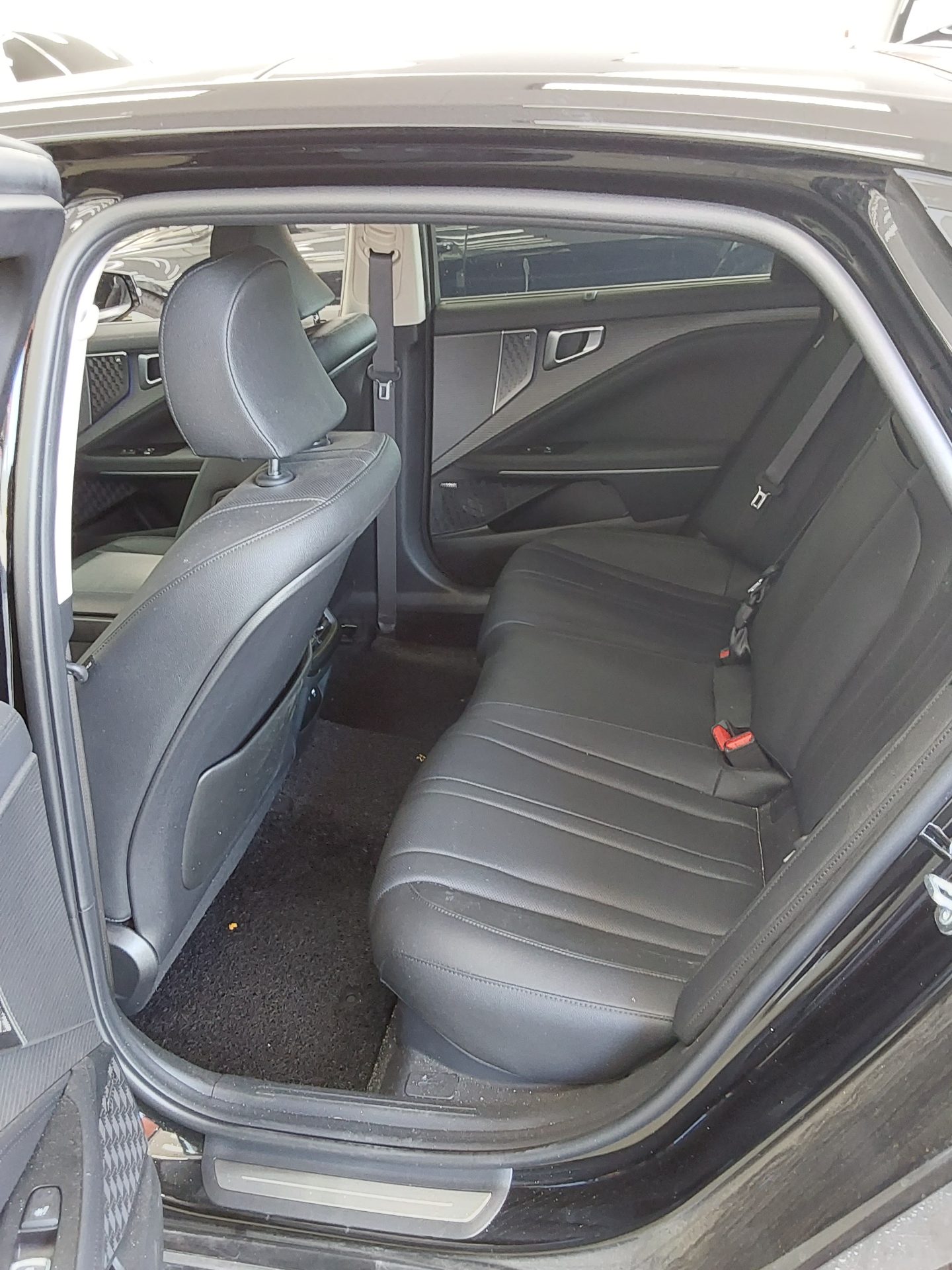 2025 - kia k8