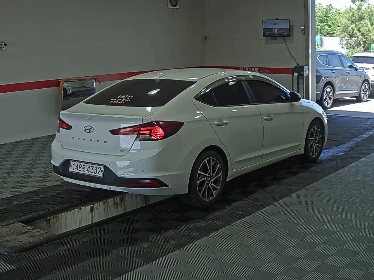 2020 - hyundai avante