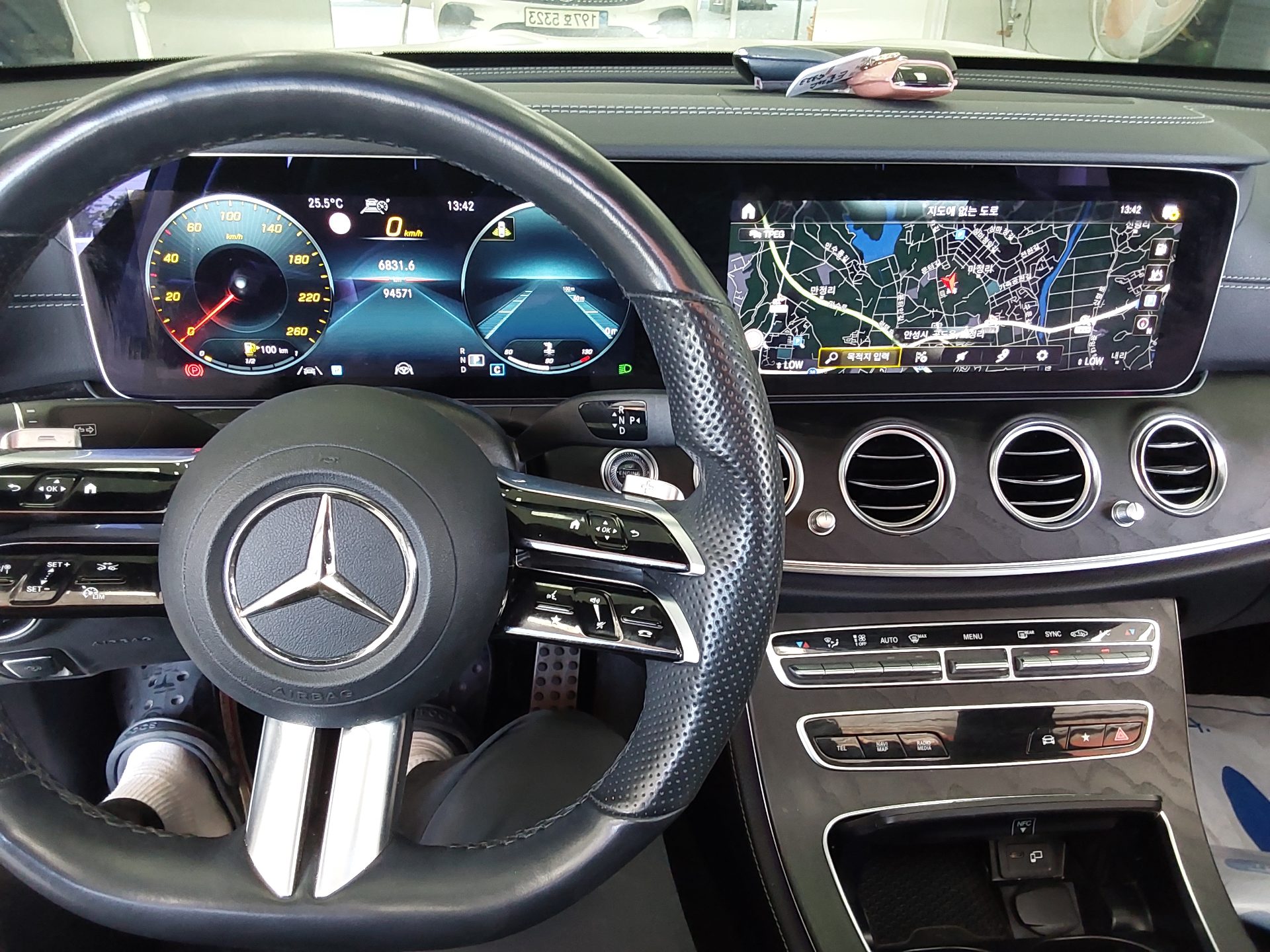 2022 - mercedes-benz e220d