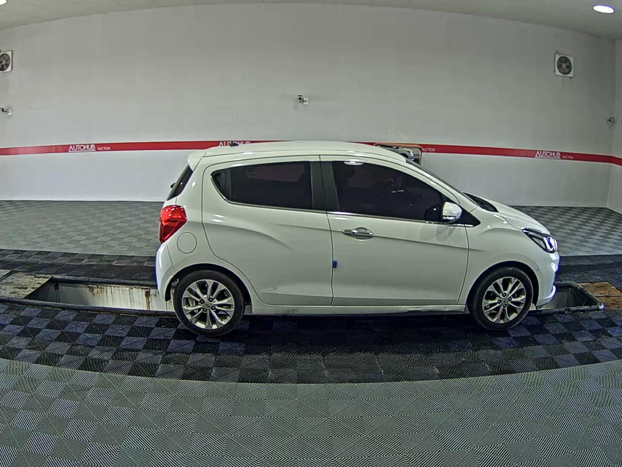 2019 - chevrolet spark