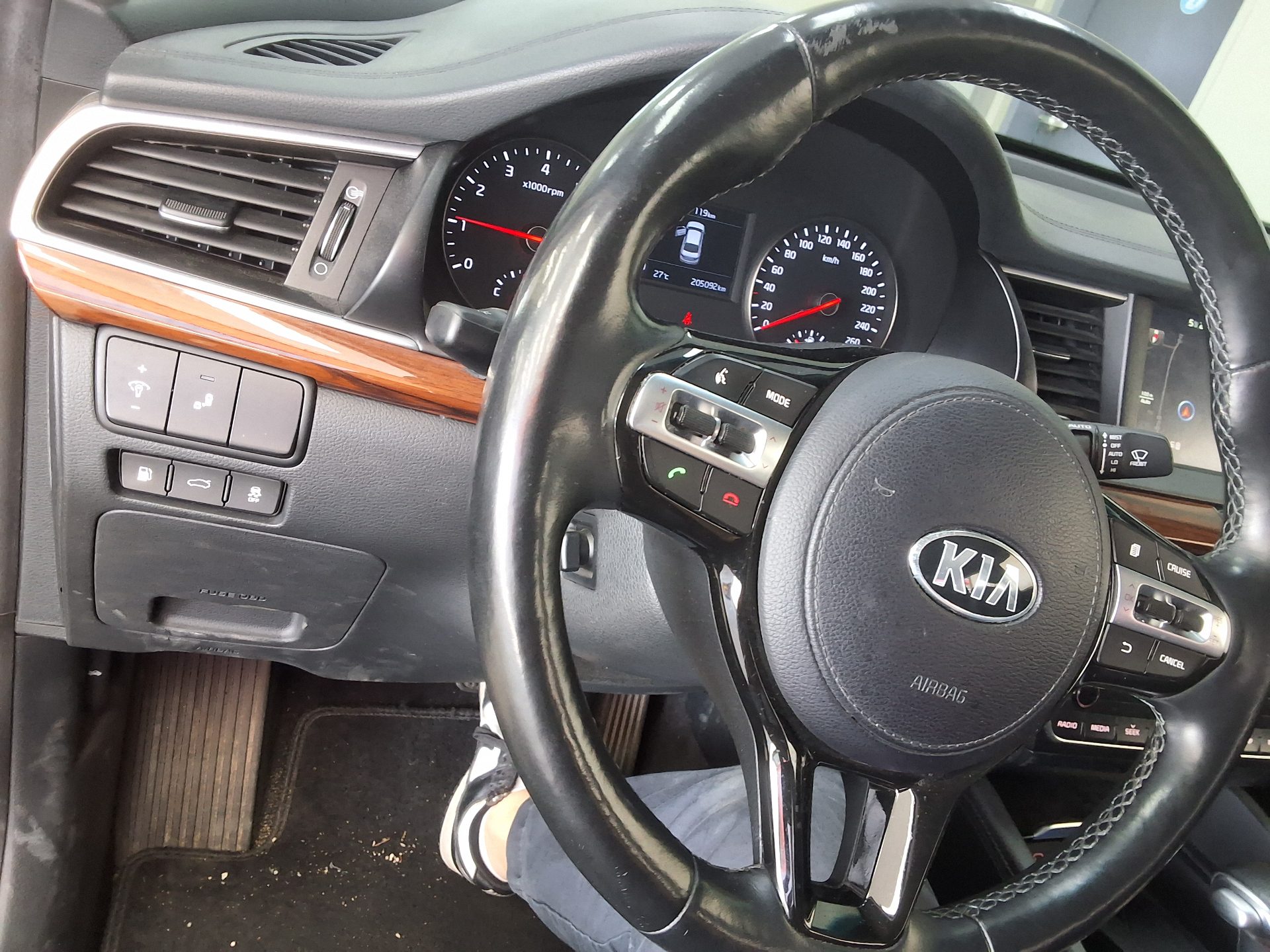 2017 - kia k7