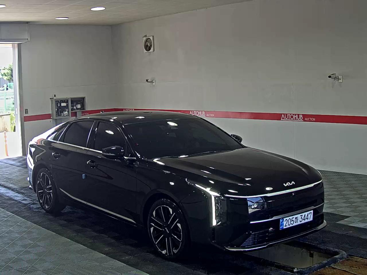 2025 - kia k8