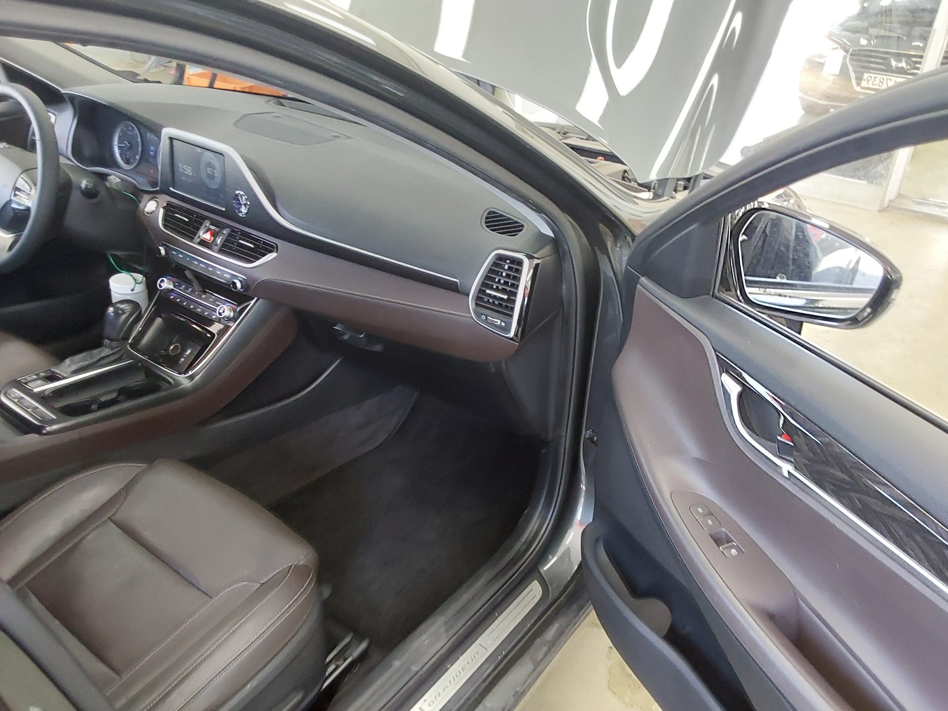 2019 - hyundai grandeur