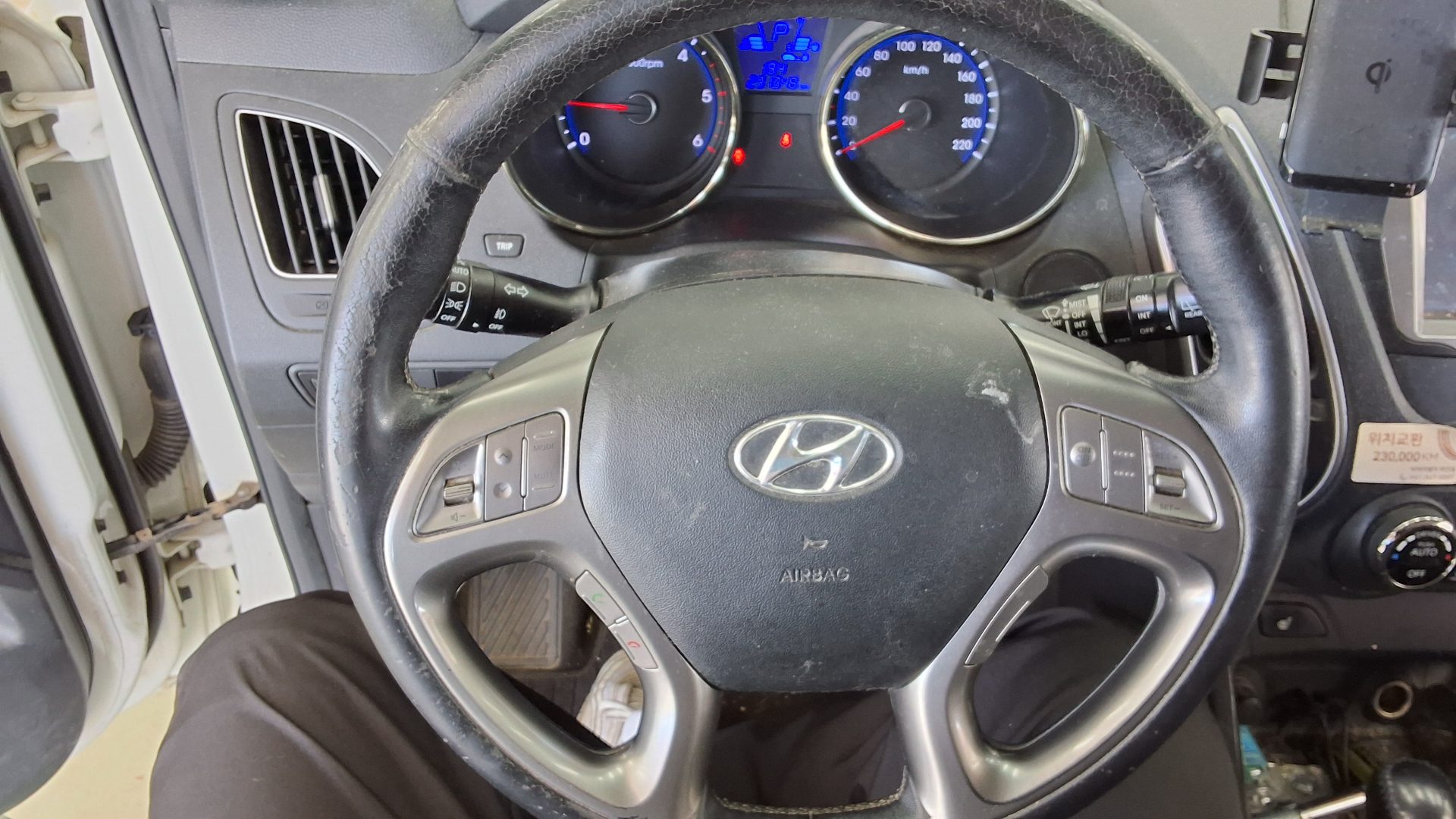 2012 - hyundai tucson