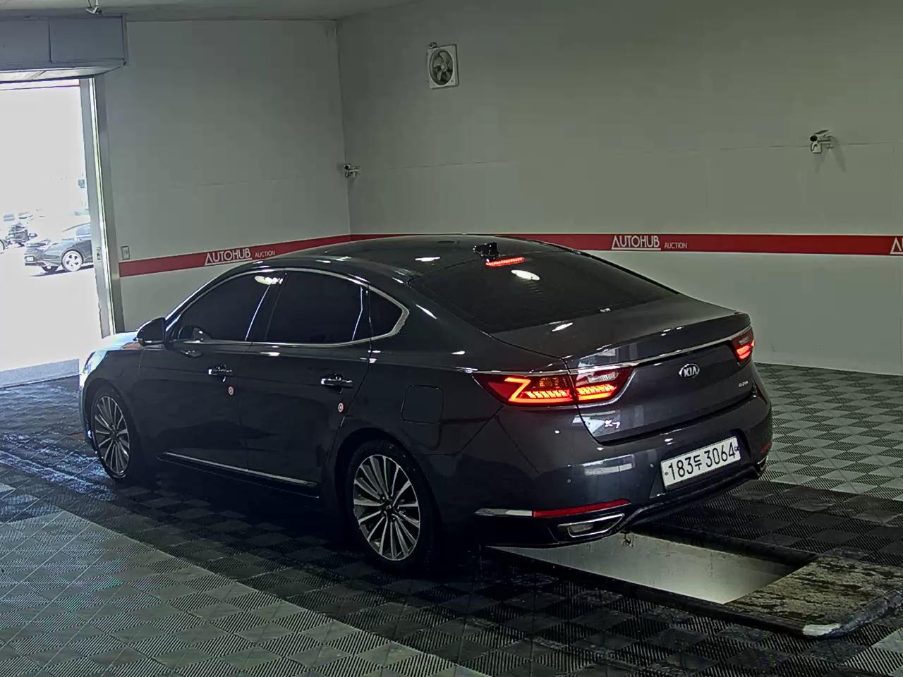 2019 - kia k7
