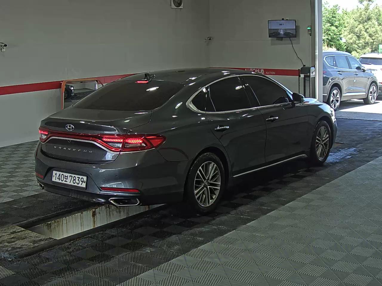 2019 - hyundai grandeur