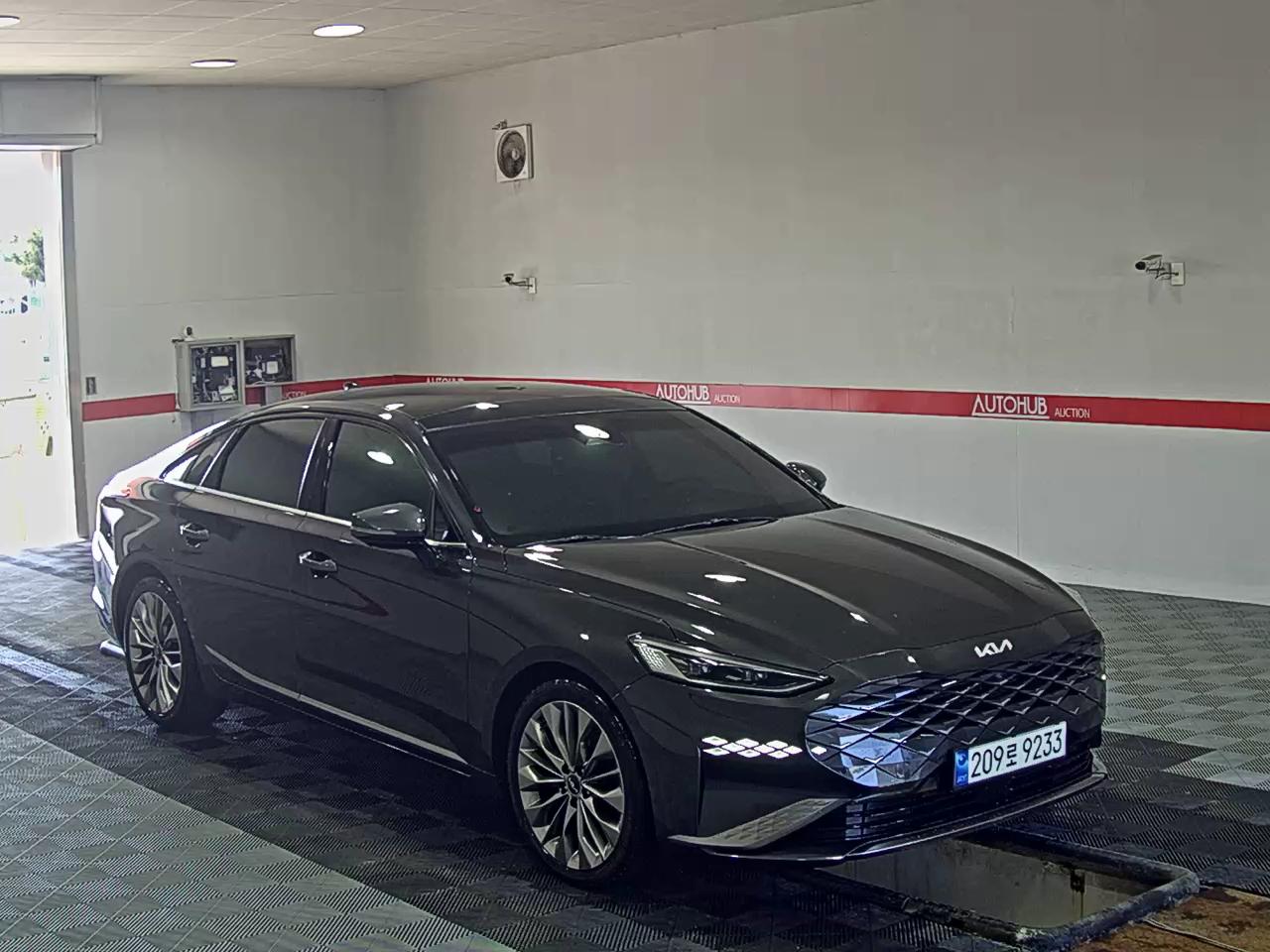 2022 - kia k8