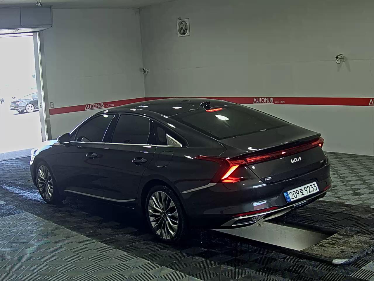 2022 - kia k8