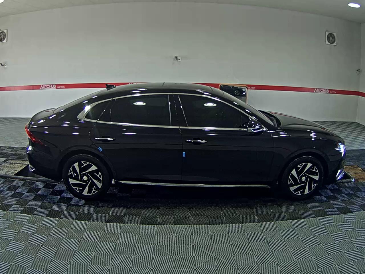2022 - hyundai grandeur