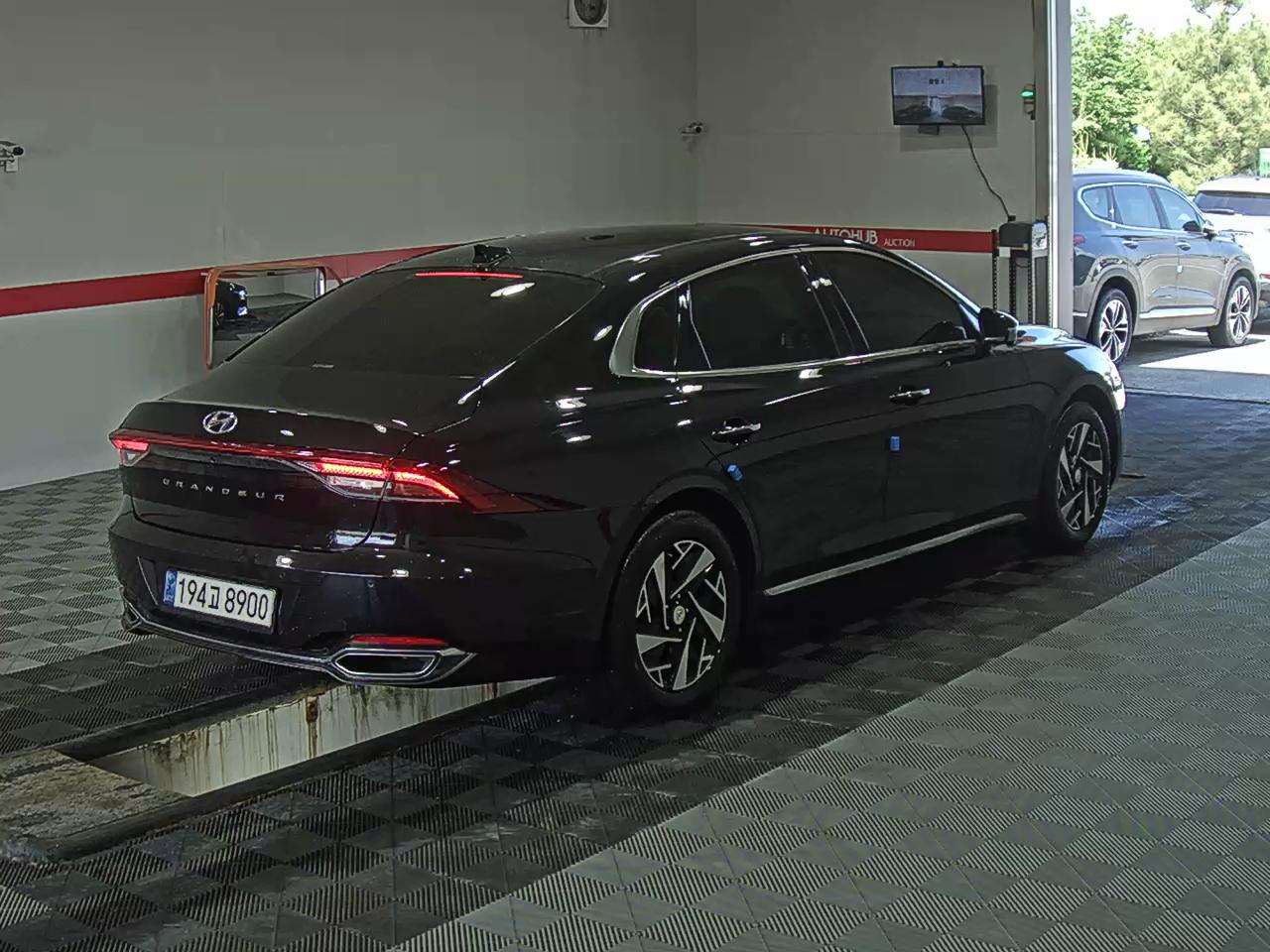2022 - hyundai grandeur