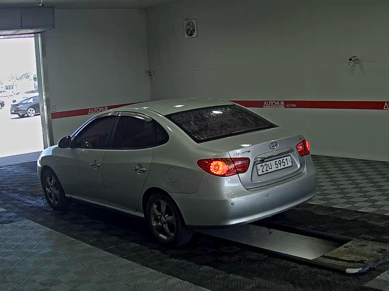 2010 - hyundai avante