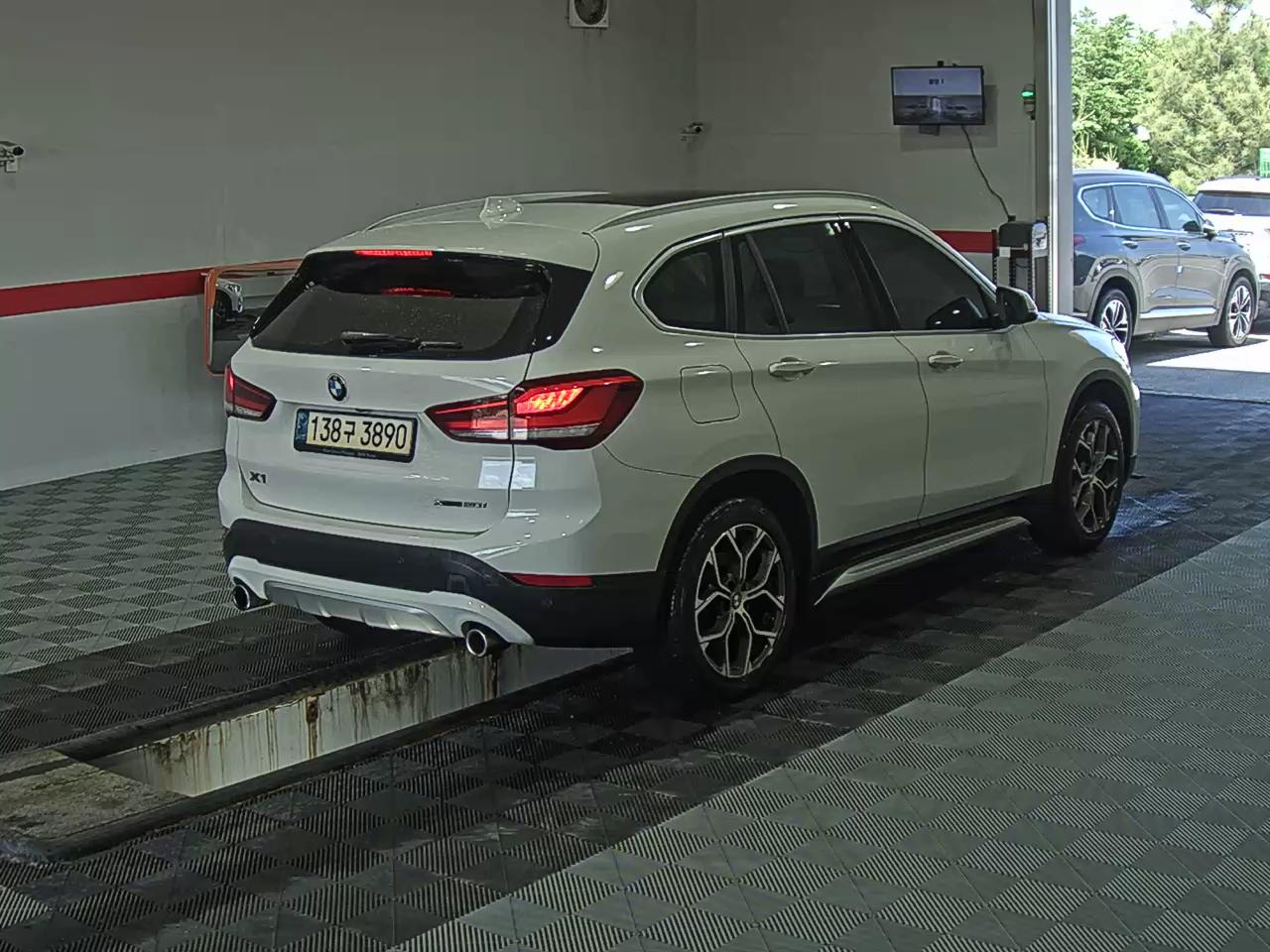 2021 - bmw x1