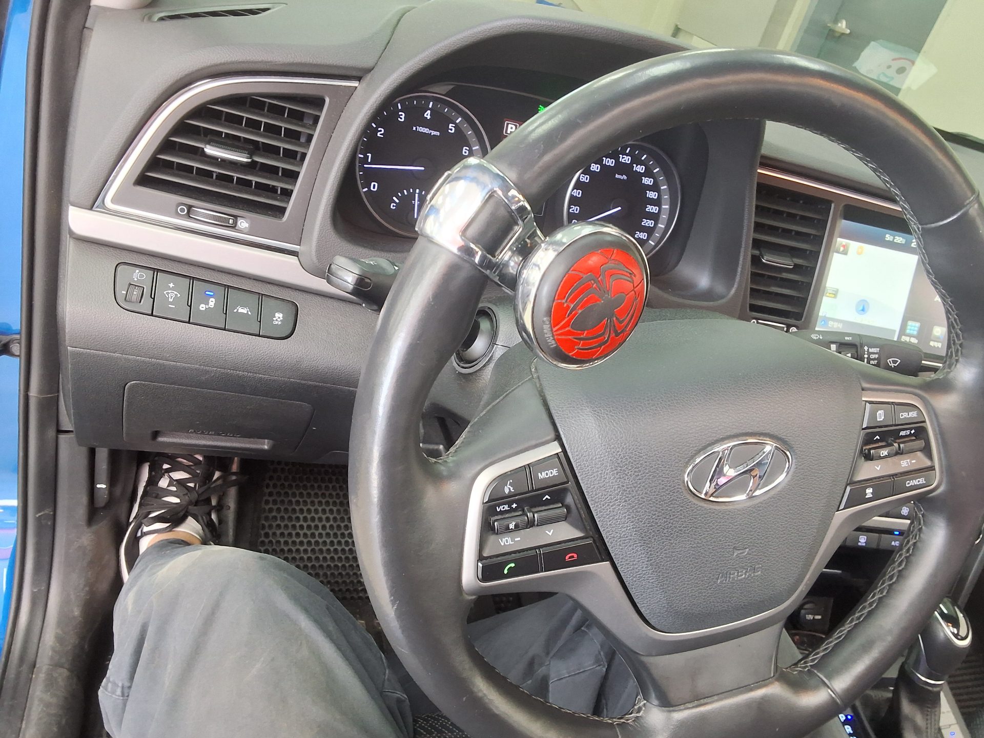 2016 - hyundai avante