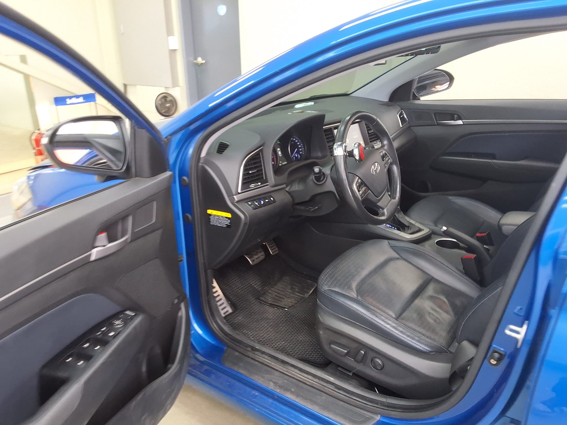 2016 - hyundai avante