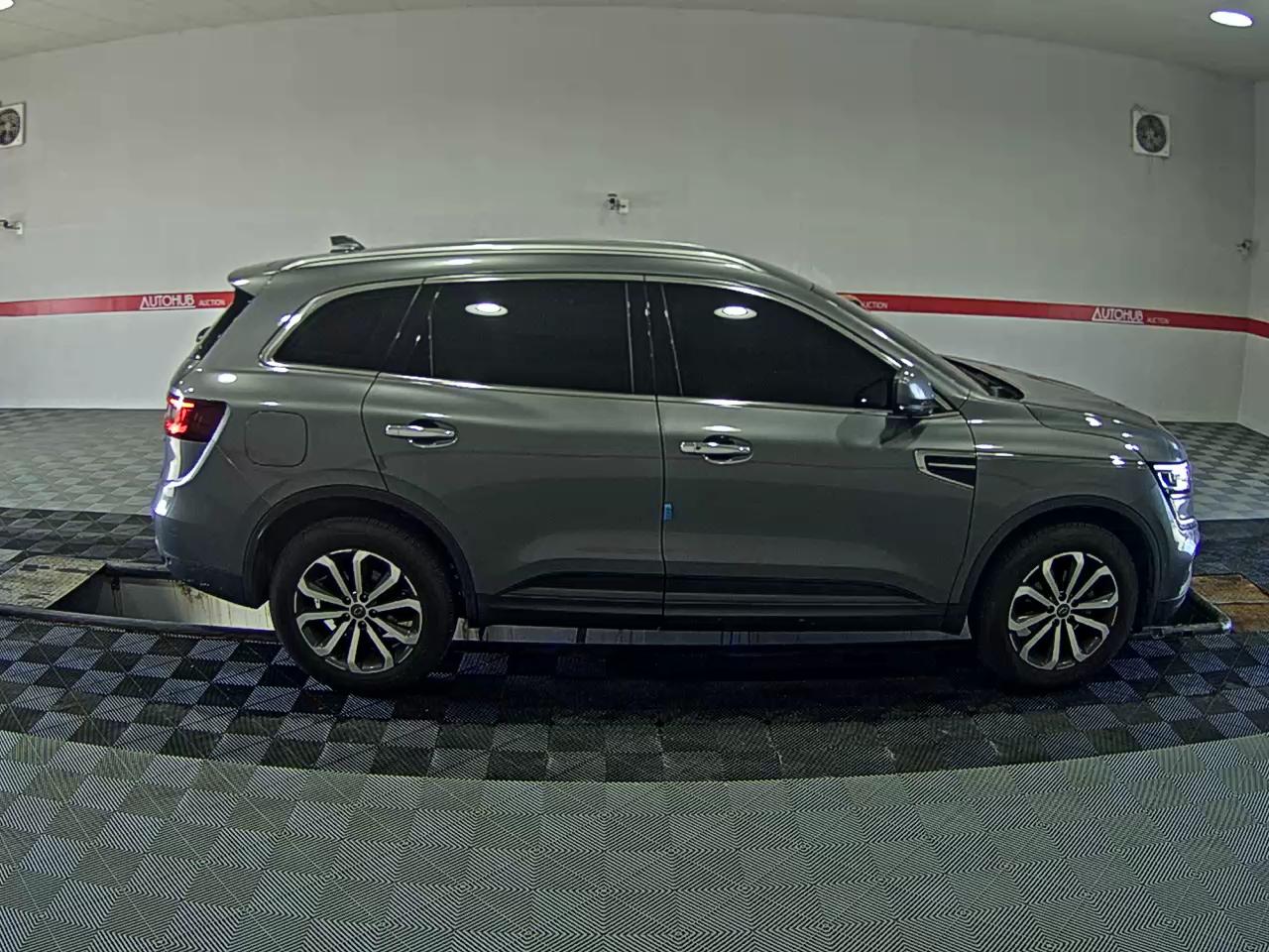 2021 - renault qm6