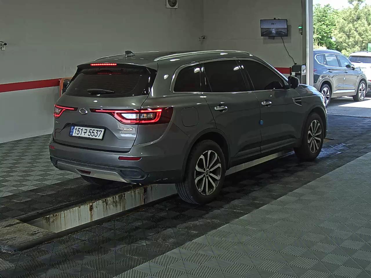 2021 - renault qm6