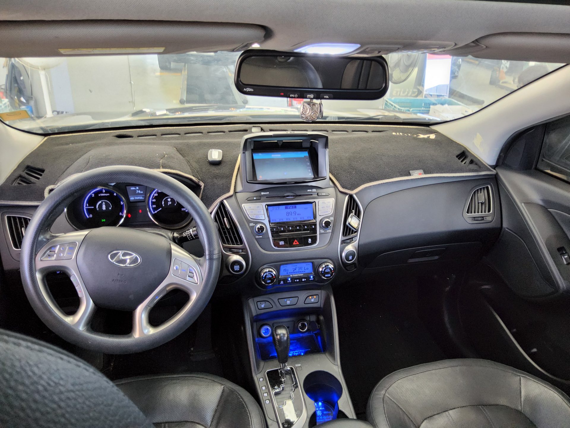 2012 - hyundai tucson