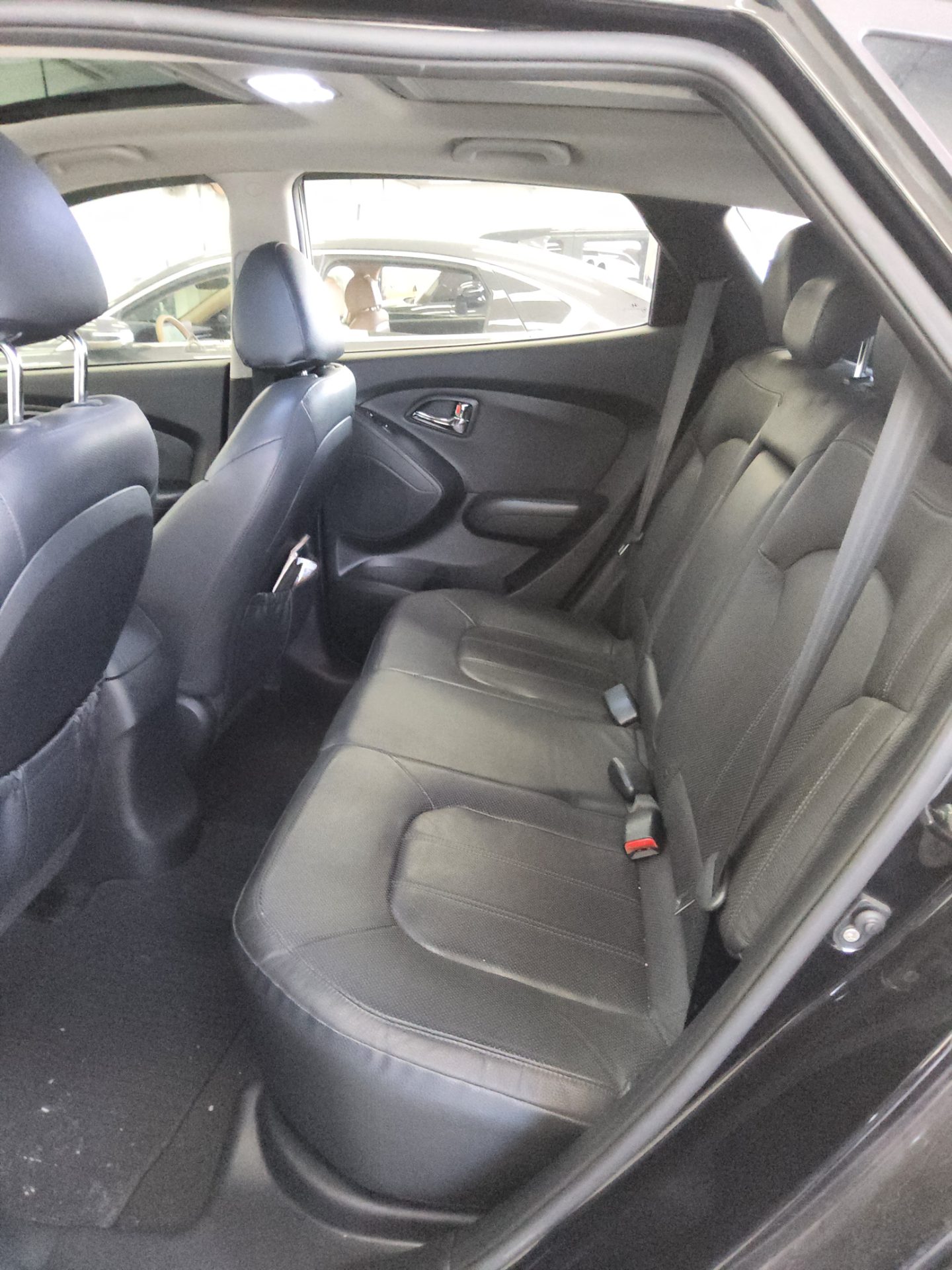 2012 - hyundai tucson