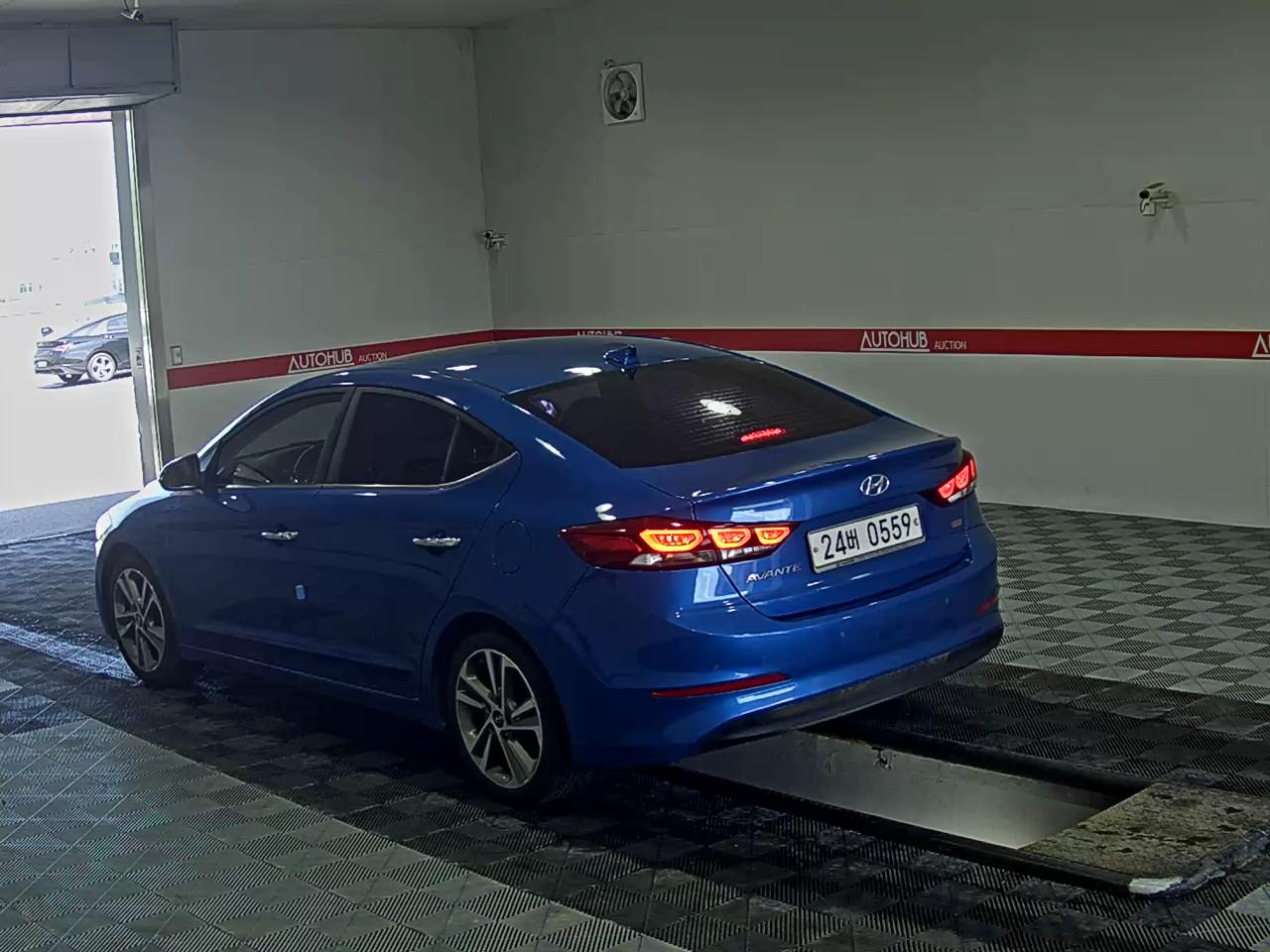 2016 - hyundai avante