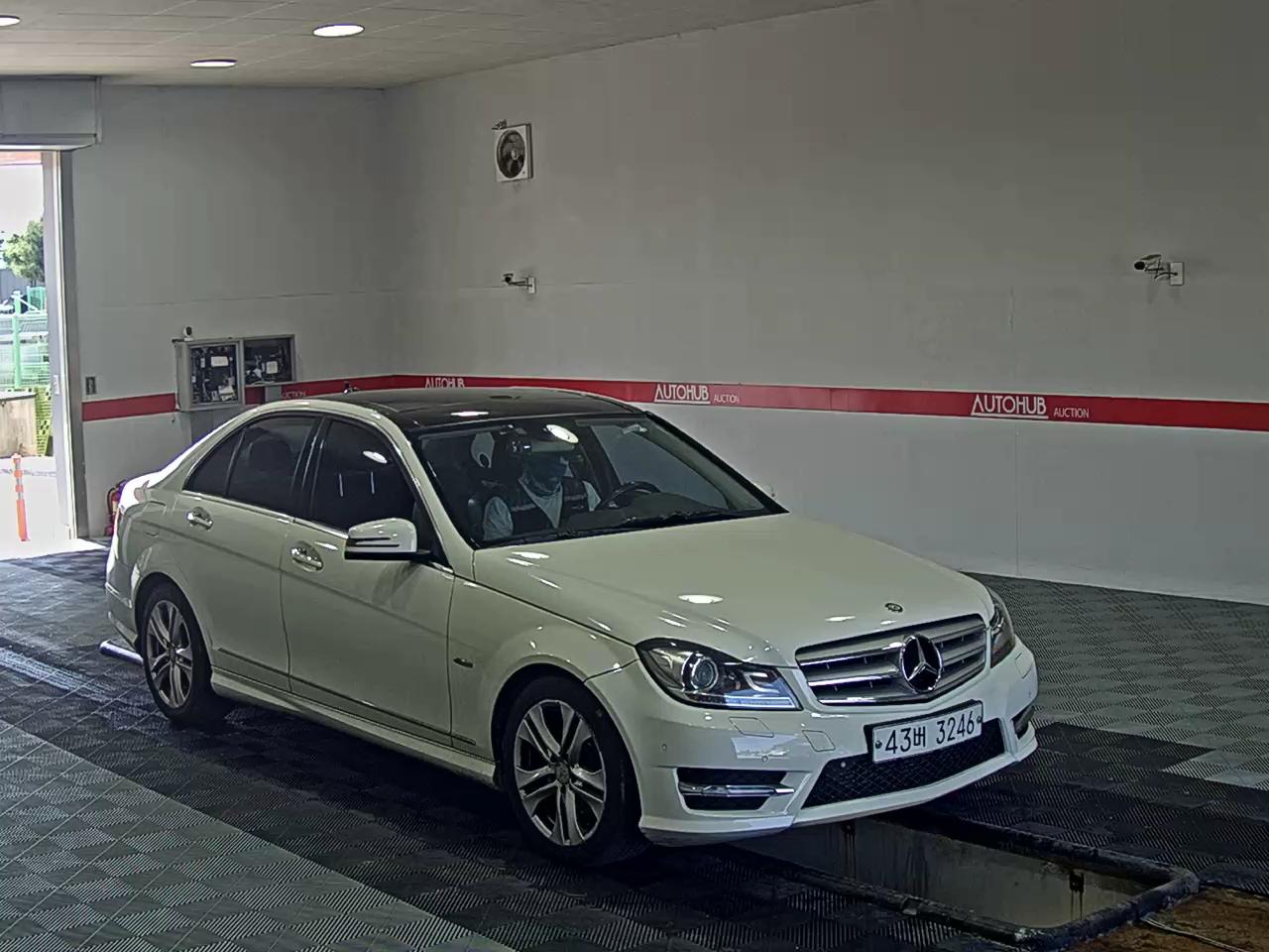 2012 - mercedes-benz c220