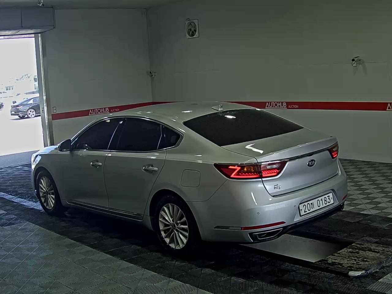 2019 - kia k7