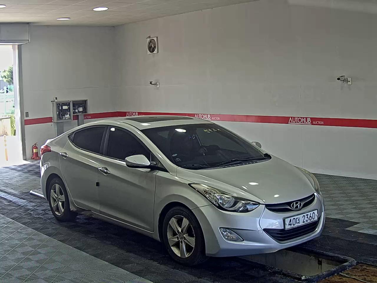 2011 - hyundai avante