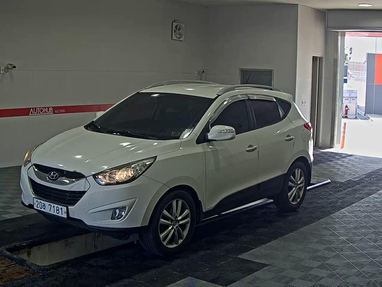 HYUNDAI TUCSON ix R20 LX20