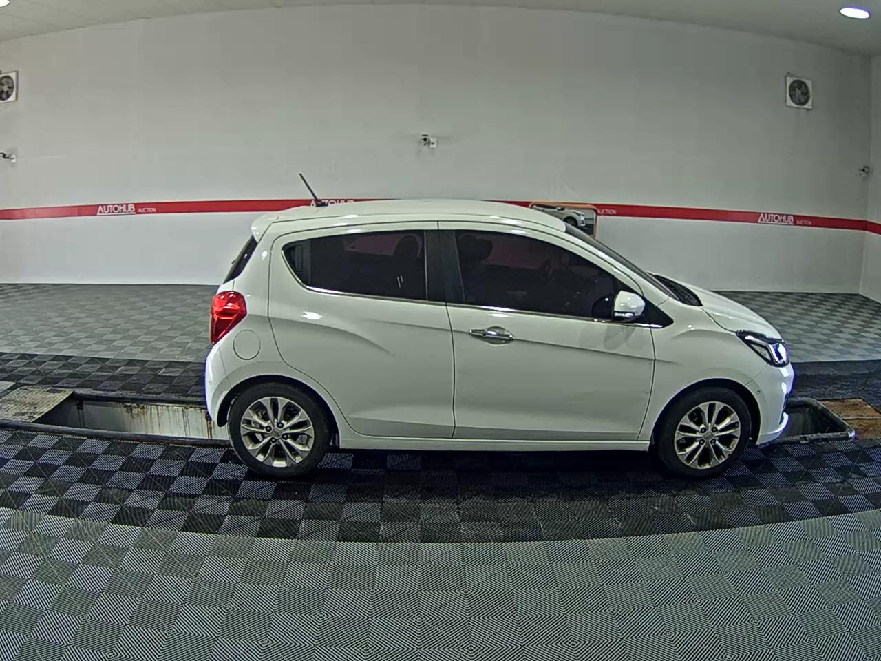 2019 - chevrolet spark