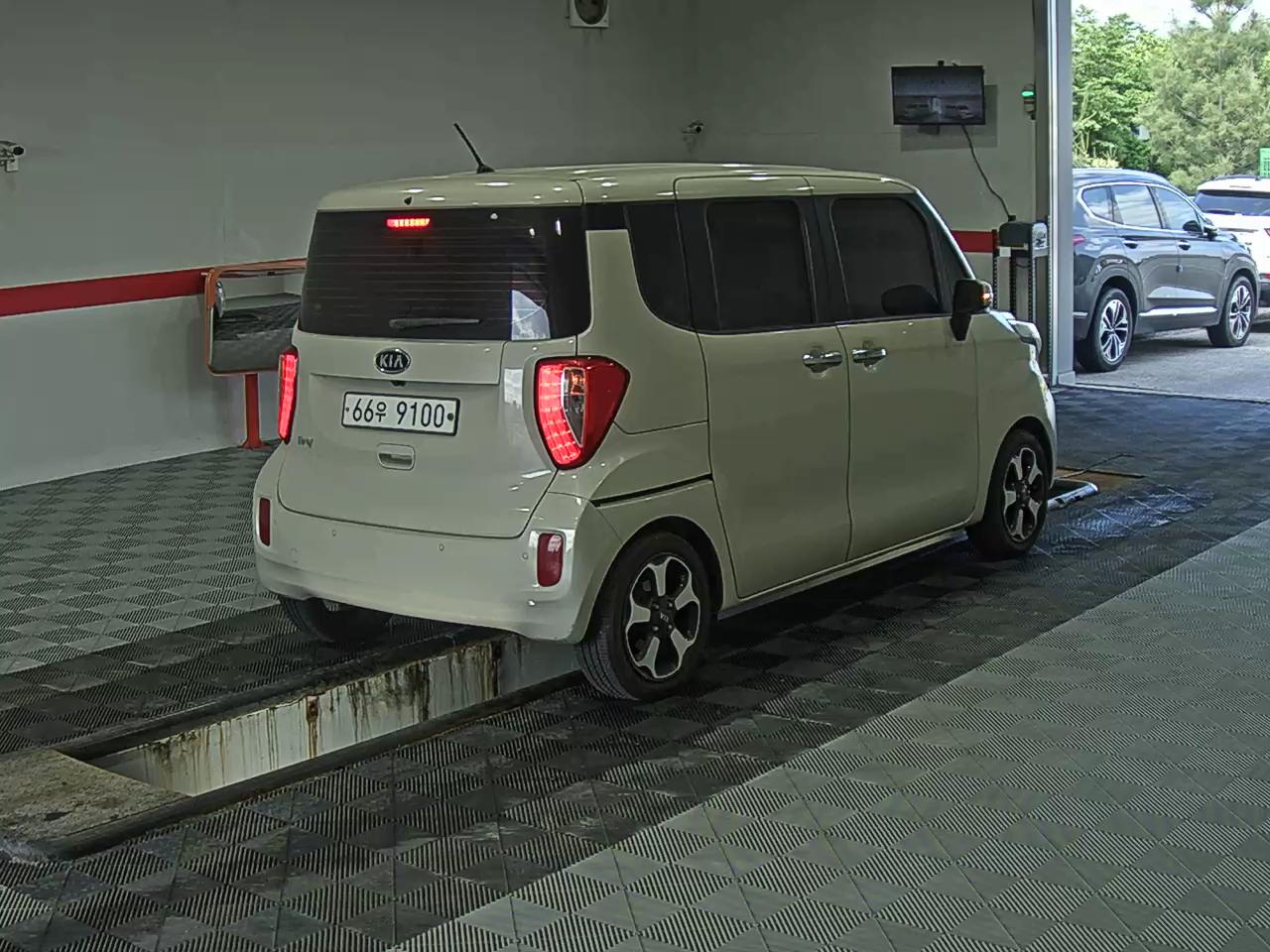 2013 - kia ray