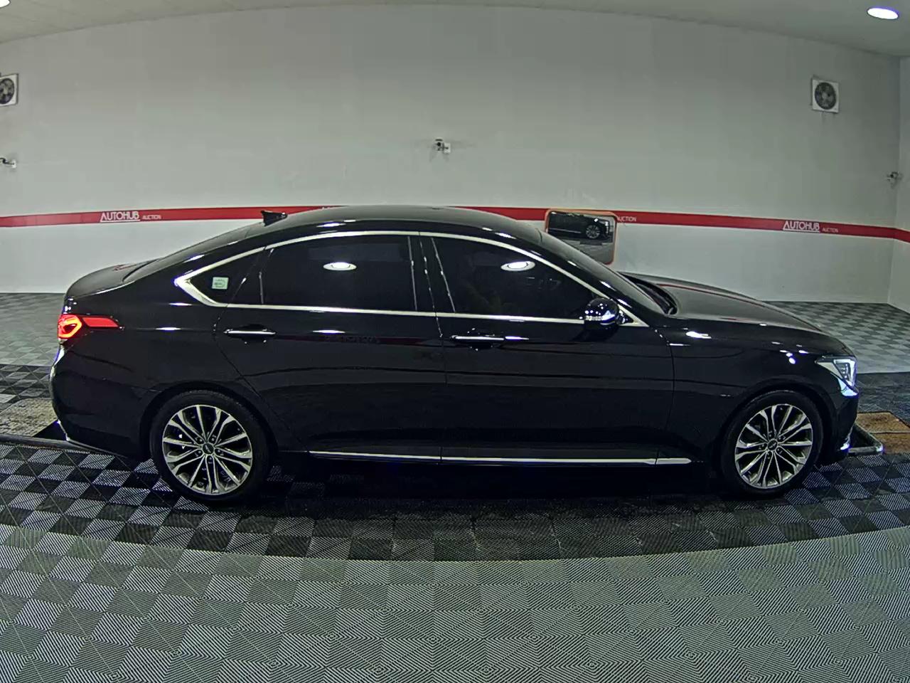 2014 - hyundai g330