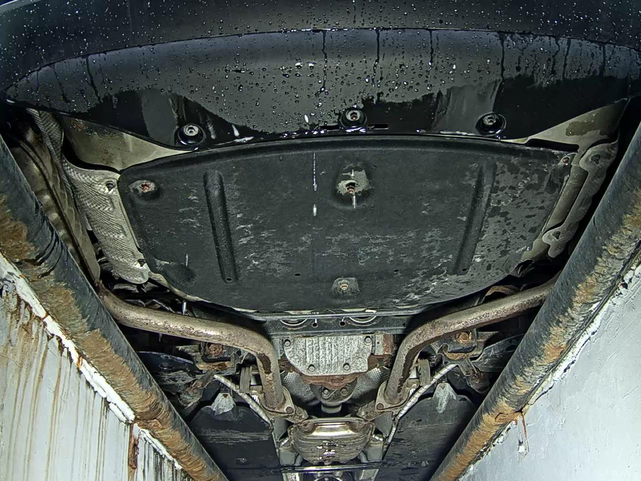 2014 - hyundai g330