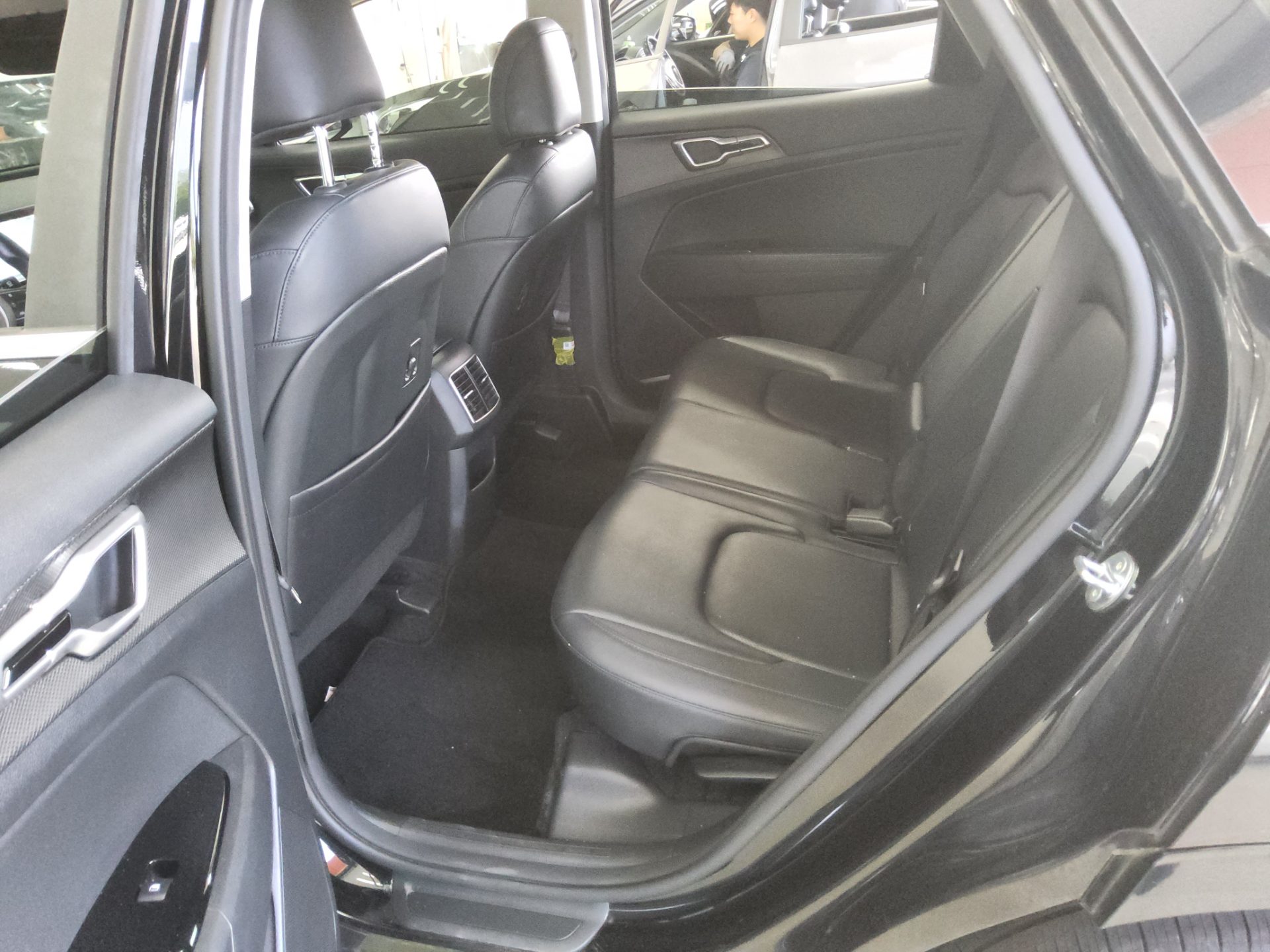 2023 - kia sportage