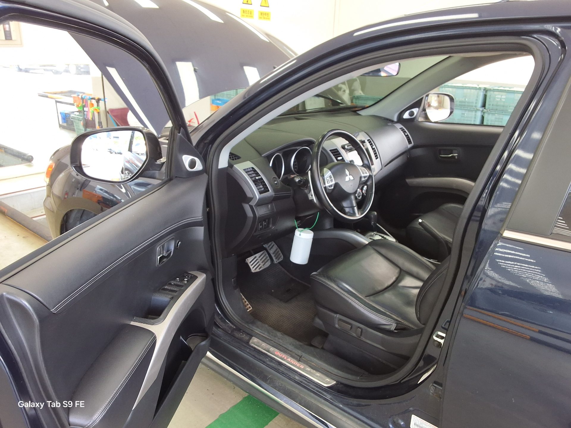 2010 - mitsubishi outlander